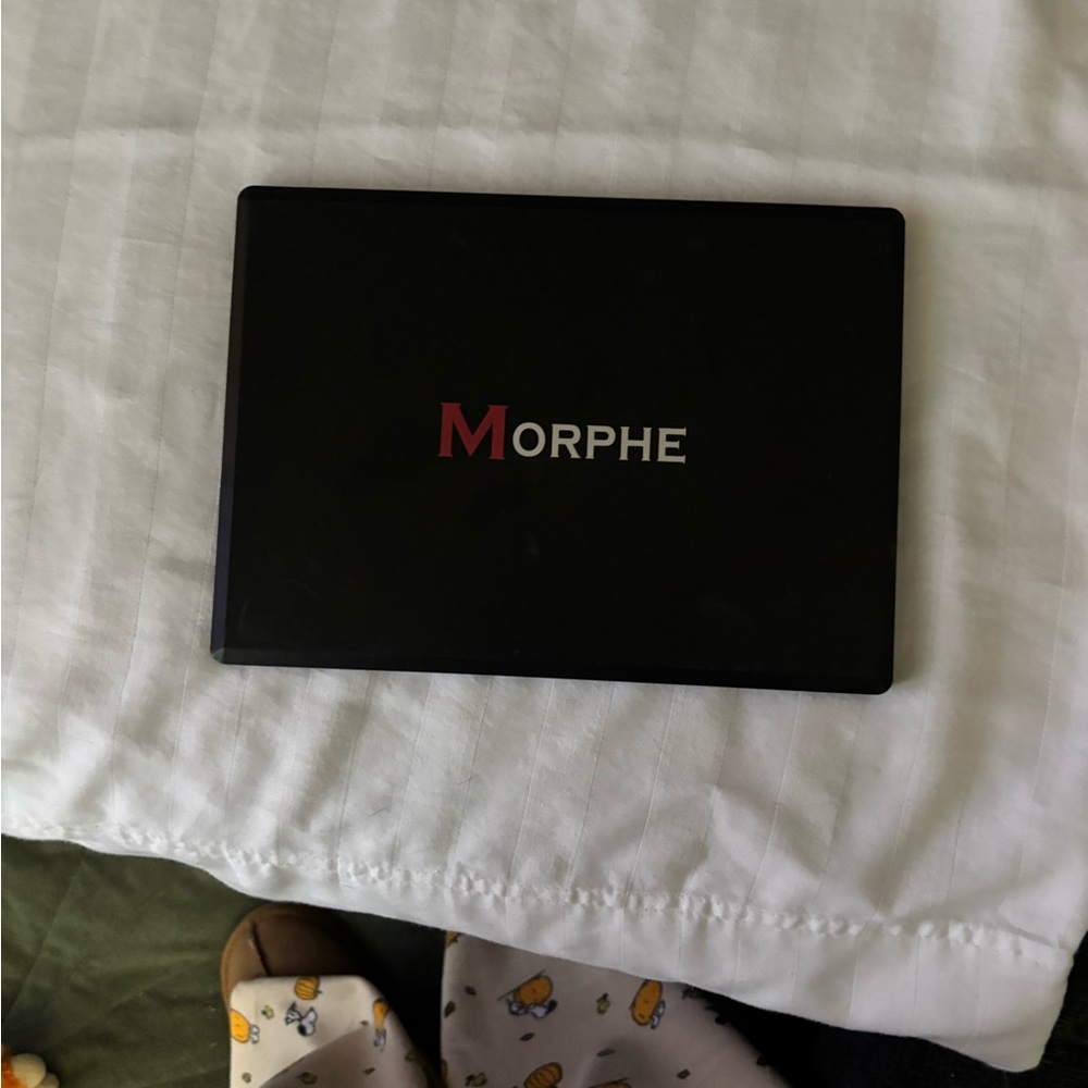 Morphe eyeshadow - Picture 2 of 3